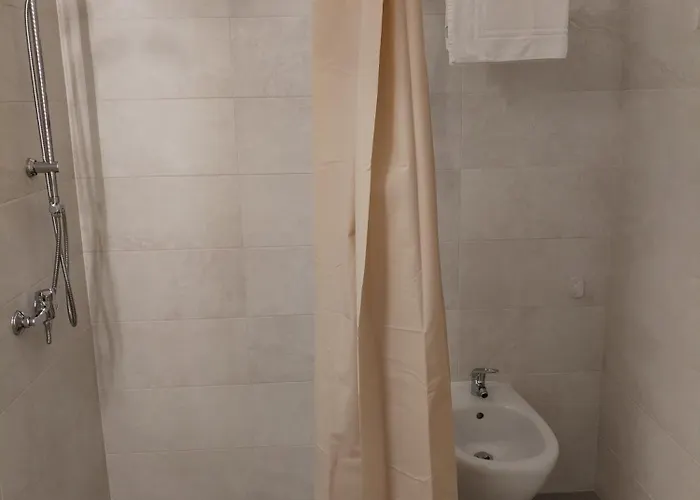 招待所 Bnb Ranco 3*